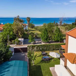 pigadaki-villas.hotelschalkidiki.net/